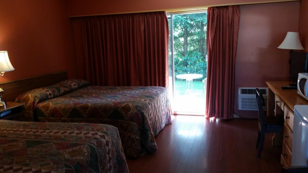 Timberlodge Rv & Campground Port Alberni Room photo