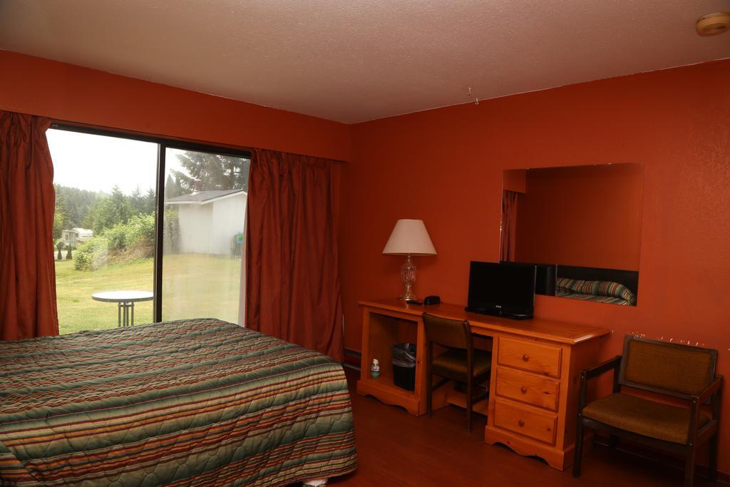Timberlodge Rv & Campground Port Alberni Exterior photo